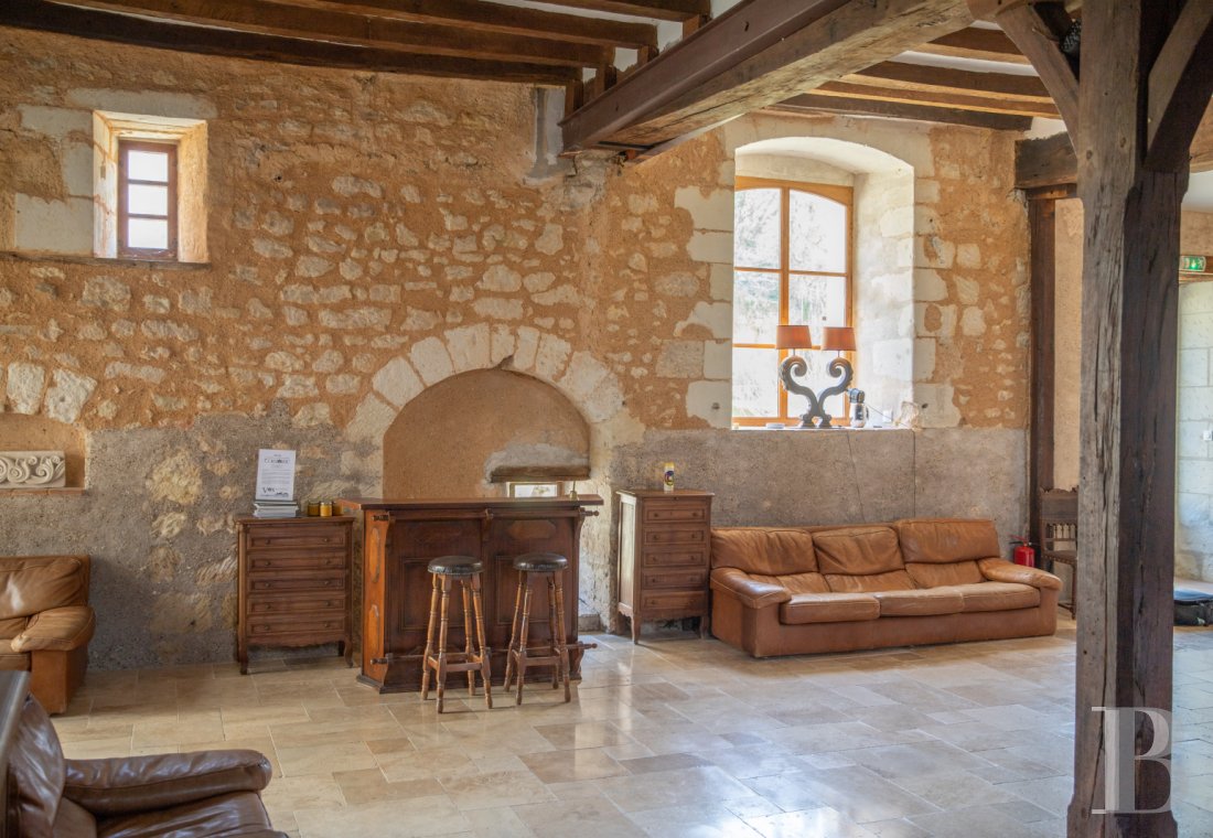 En Touraine, près de Loches, un ancien château-monastère et son domaine de 150 hectares - photo  n°14